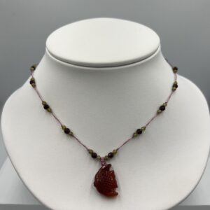 Collier Fil & Pierres – Poisson de Grenat