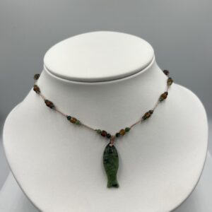 Collier Fil & Pierres – Poisson de Jade
