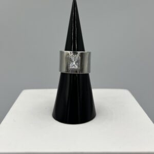 Bague Argent & Oxyde de Zircon – L’Éclat d’un Diamant